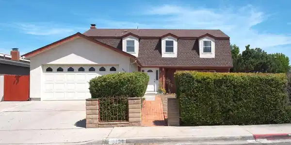 8934 Idyllwild
