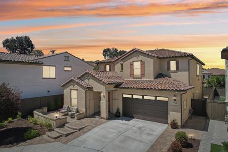 106 Flores Ln