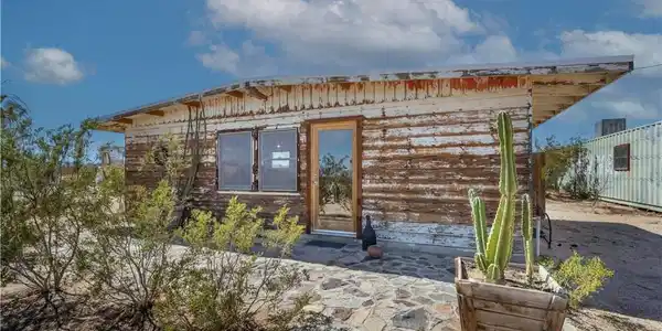 1356 Enchanted Road