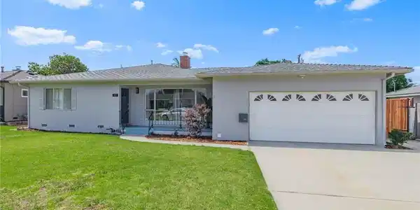 1832 E Eckerman