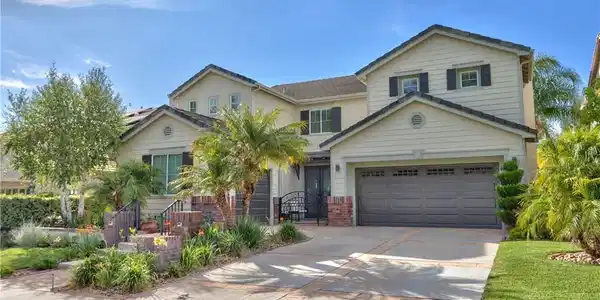 33208 Rhine Ave.