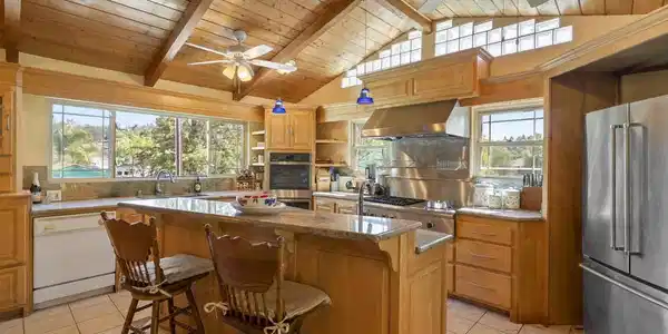 10601 Vista Camino