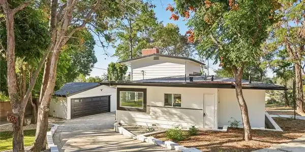 700 Norunbega Drive