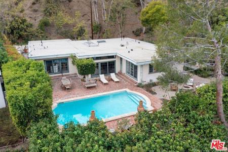 10216 Cielo Drive
