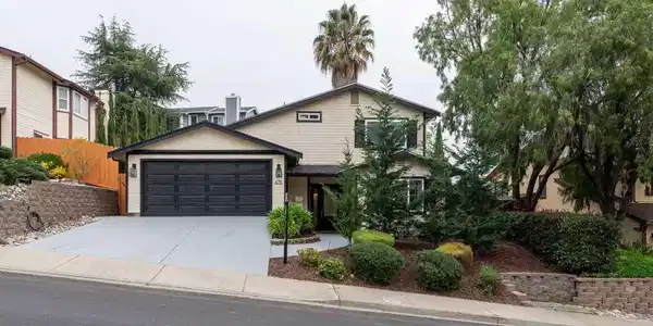 675 Alquire Pkwy