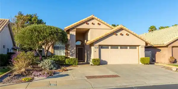 5609 Riviera