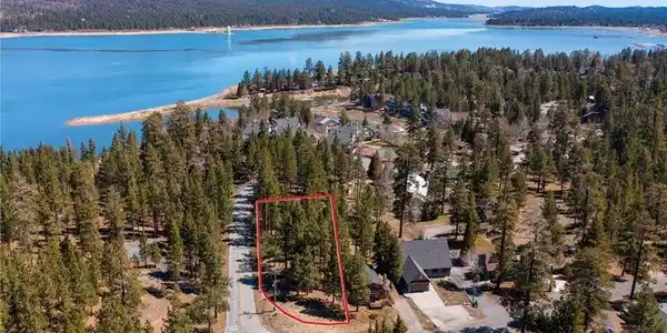 39731 Lakeview