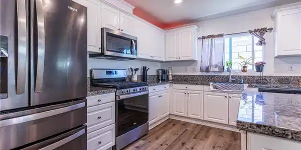 16664 Hawks Hill