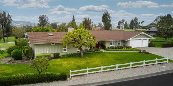 1451 Calle Aurora