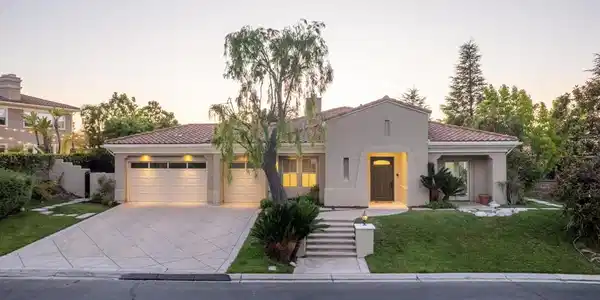 2737 Rainfield Avenue