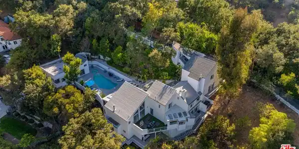 3210 Coldwater Canyon Lane