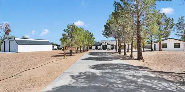 37077 Coyote Lake