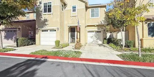 35341 White Camarillo Lane