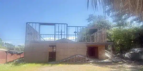 3195 Buena Vista Ave.