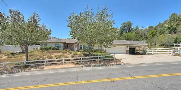 615 Mount Olive DR
