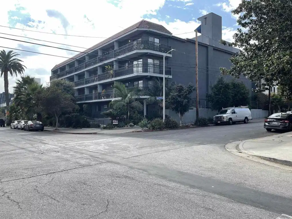 Image 1