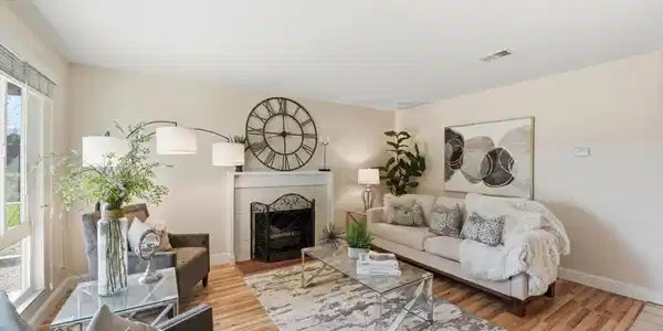 1363 Santa Fe Drive