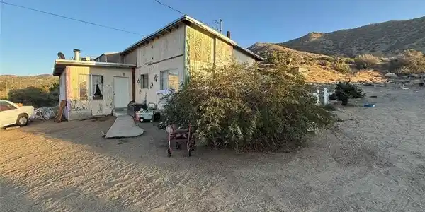 33452 Angeles Forest