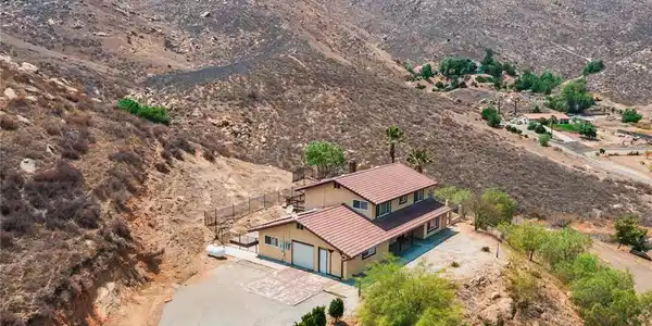 11425 Tiffany Lane