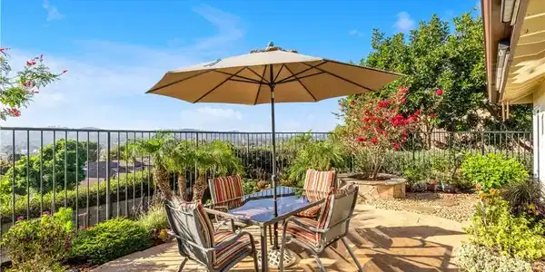 27369 Paseo Placentia