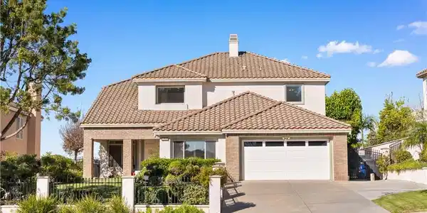 18383 Vantage Pointe