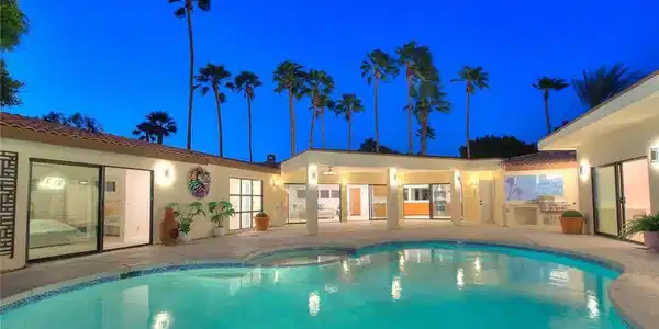 1281 Linda Vista