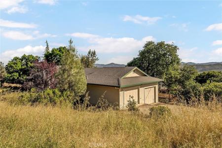 17464 Greenridge Road