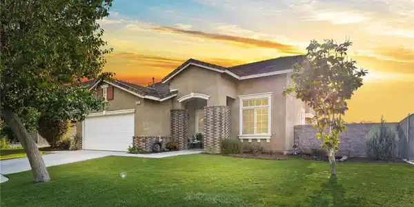 7476 Sequoia Lane