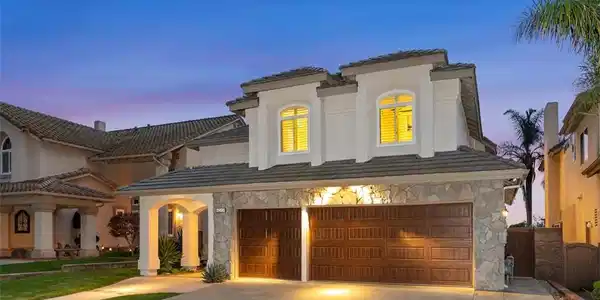 21495 Silvertree Lane