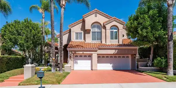 24823 Alexandra Court