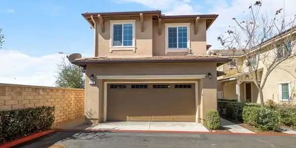 313 Dun Blazer Way