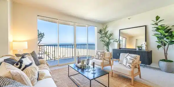 850 E Ocean Blvd