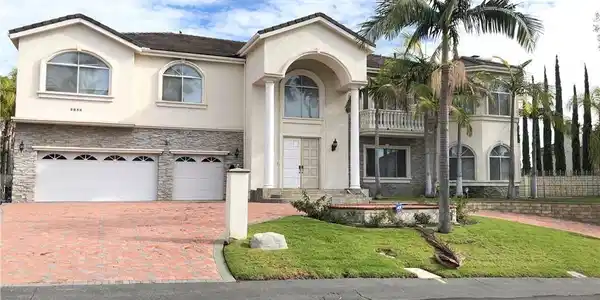 2838 Bentley Way