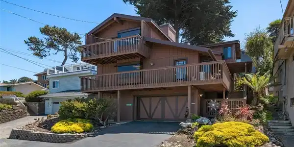 444 Pembrook Drive