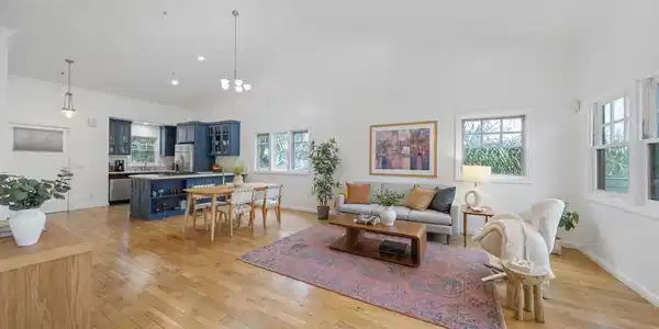 364 N Avenue 53