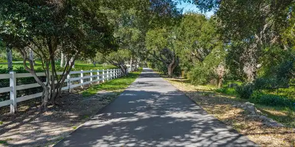 1464 Hidden Valley Road