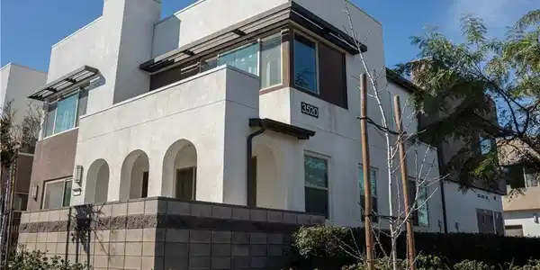 3520 E Peckham Paseo