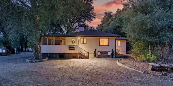 9722 Deer Valley Trail