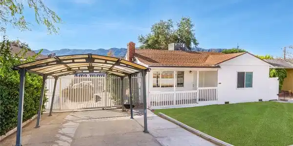 2906 Los Olivos