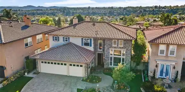 15 Ravensridge