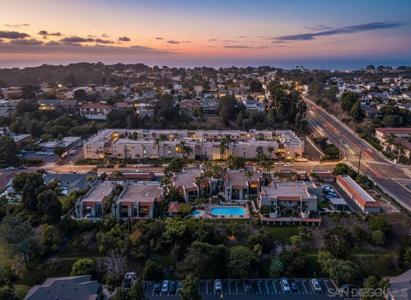 13735 Mango Dr