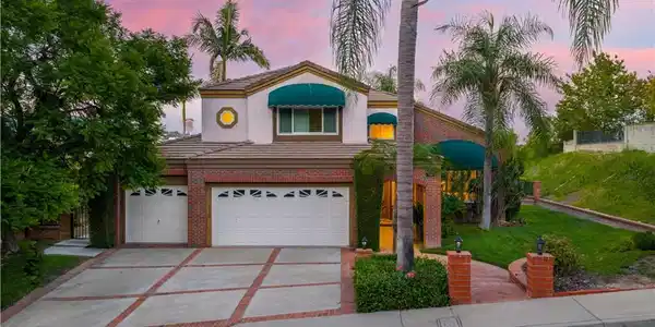 746 Arabian Lane