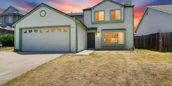 1572 Antoine Dr
