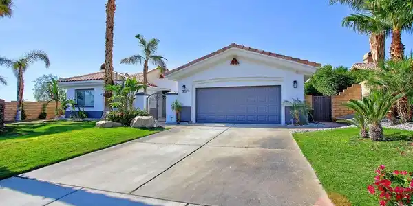 102 Clearwater Way