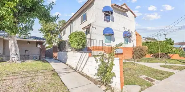 509 W Duarte