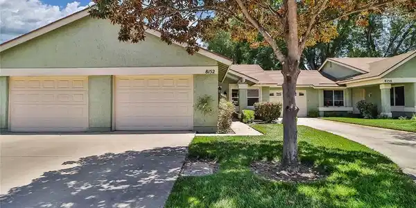 8152 Village 8