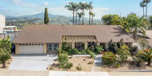 7945 Shadow Hill Dr