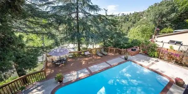 3342 Dunsmere