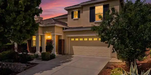 1248 Oak Knoll Dr
