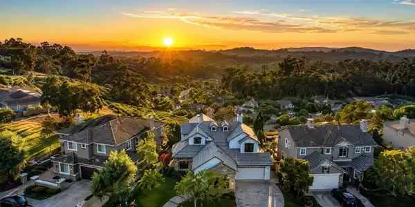 12686 Fairbrook